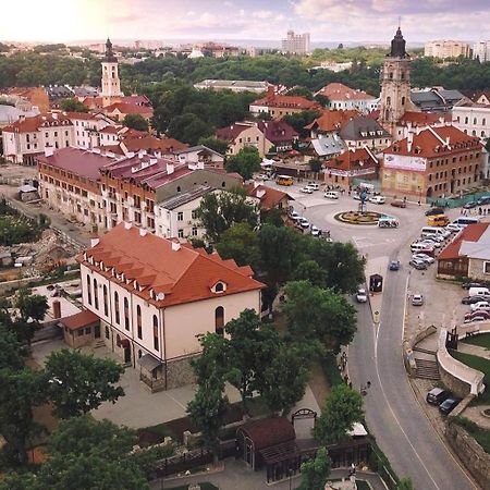 Апартаменты в Старом городе Кам'янець-Подільский Екстер'єр фото